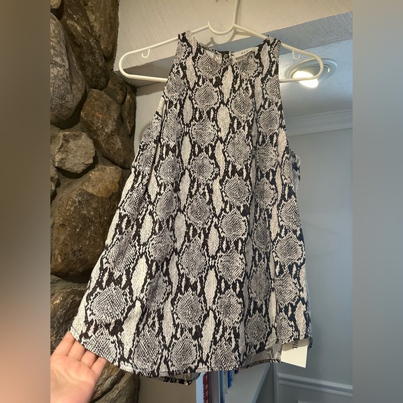 A.L.C. $159 Anise Snake Print Tank. Size 2 XS. - Picture 3 of 11